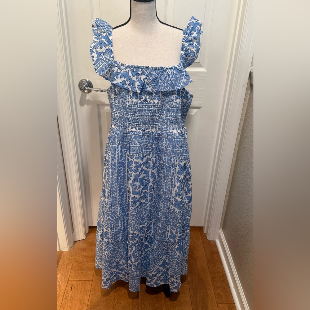 Vineyard Vines Blue and White Midi Patterned Dress with Ruffle Neckline NWT. L